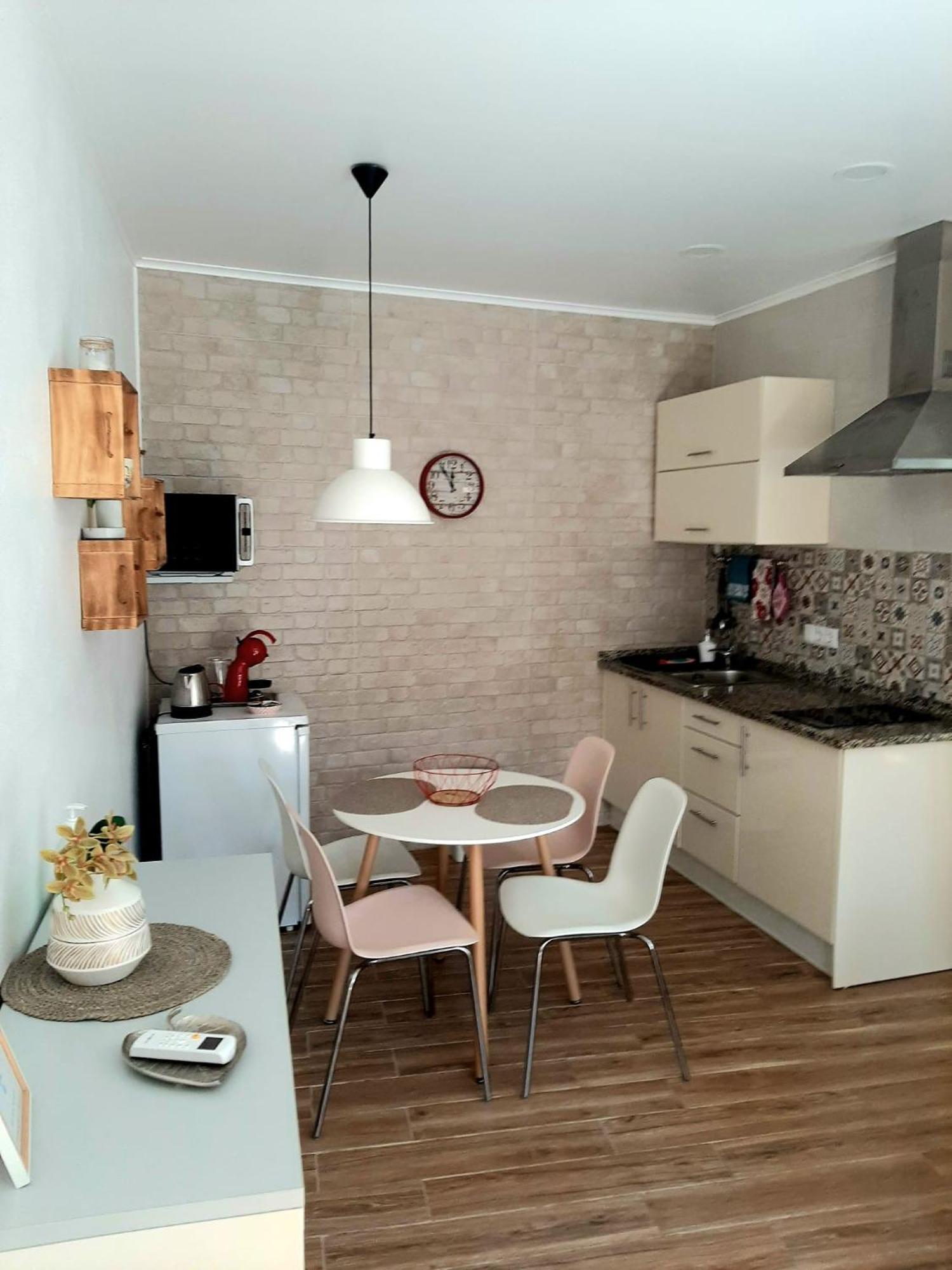 Casa Barbara - No Centro Historico De Aljezur Villa Bagian luar foto